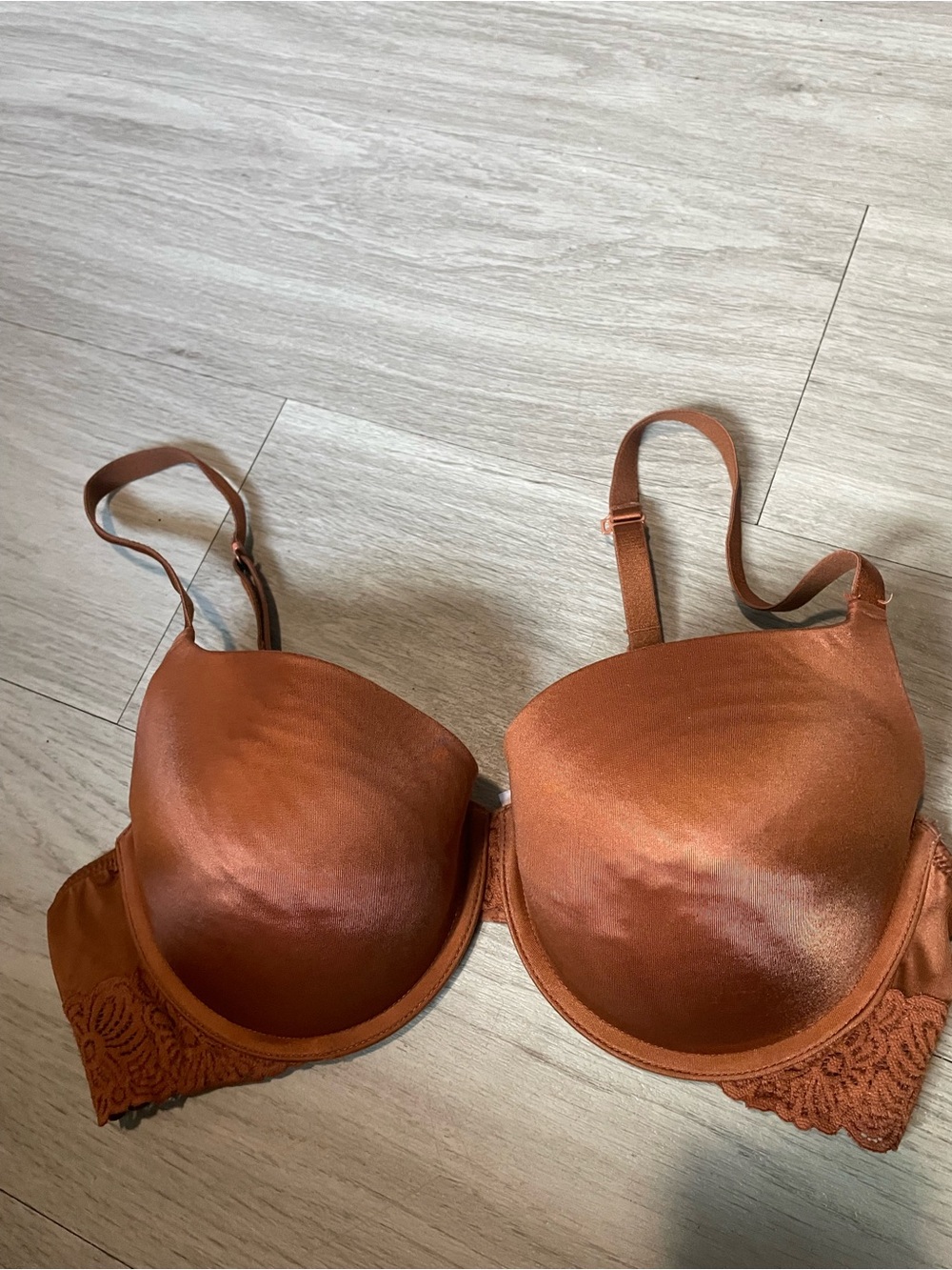 Auden Satin Underwire Bra in Copper